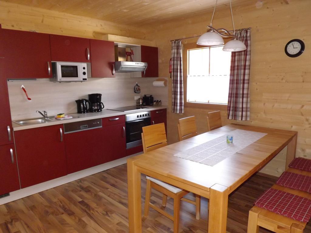 Feriendorf Am Hahnenkamm Reutte Pokój zdjęcie