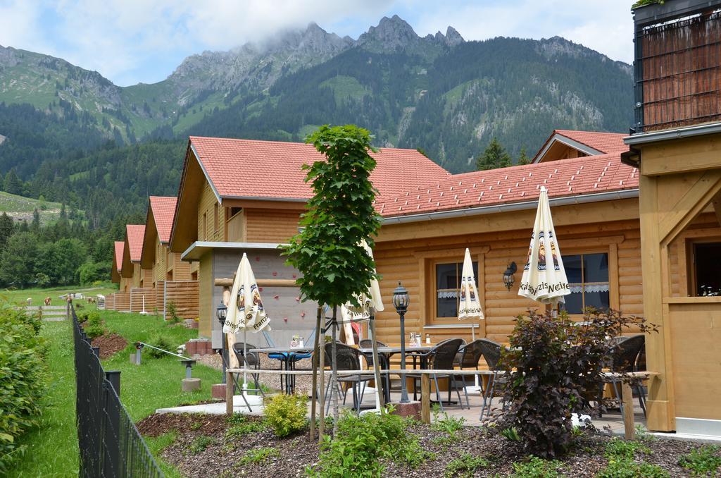 Feriendorf Am Hahnenkamm Reutte Zewnętrze zdjęcie